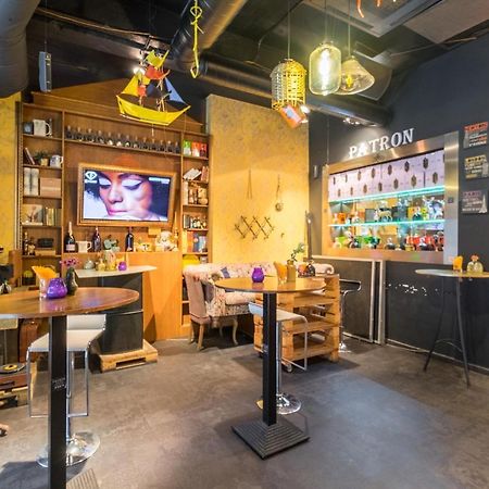 R34 Boutique Hotel София Экстерьер фото